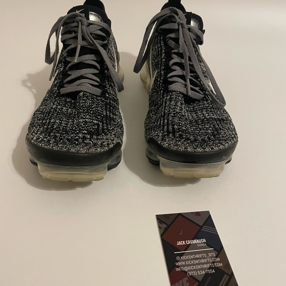 Nike Vapormax - Picture 2 of 3